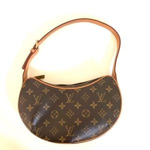Louis Vuitton Monogram Croissant PM